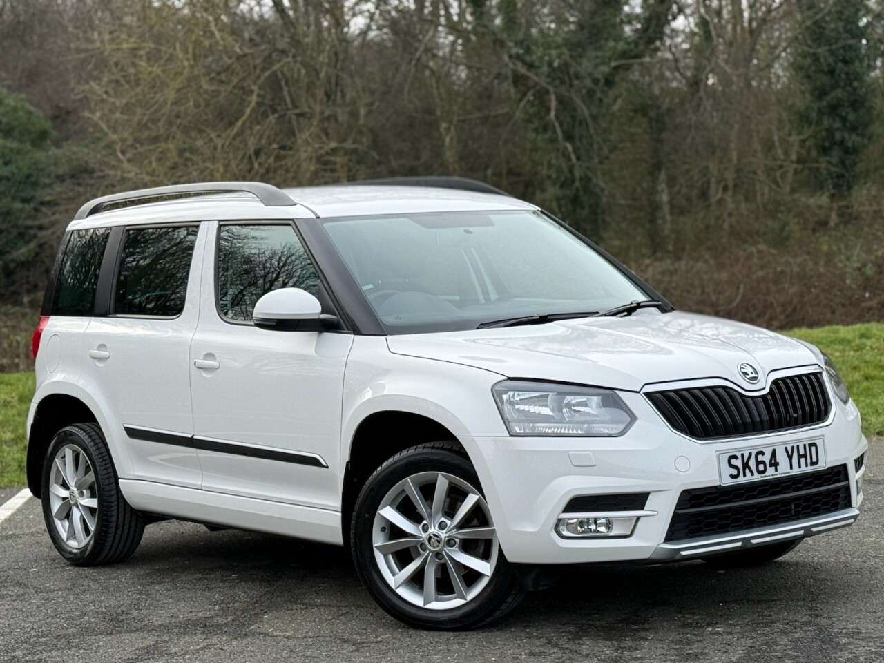 A 2014 SKODA YETI 1.2 TSI SE SUV 5dr Petrol DSG Euro 5 (105 ps) 1 OWNER + FULL SKODA SERVICE A 2014 SKODA YETI 1.2 TSI SE SUV 5dr Petrol DSG Euro 5 (105 ps) 1 OWNER + FULL SKODA SERVICE