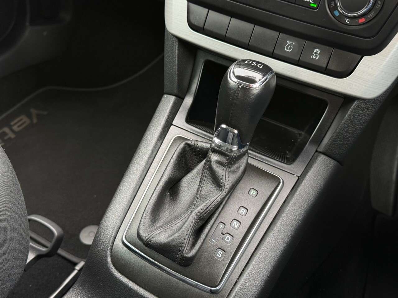 2014 SKODA YETI 2014 SKODA YETI