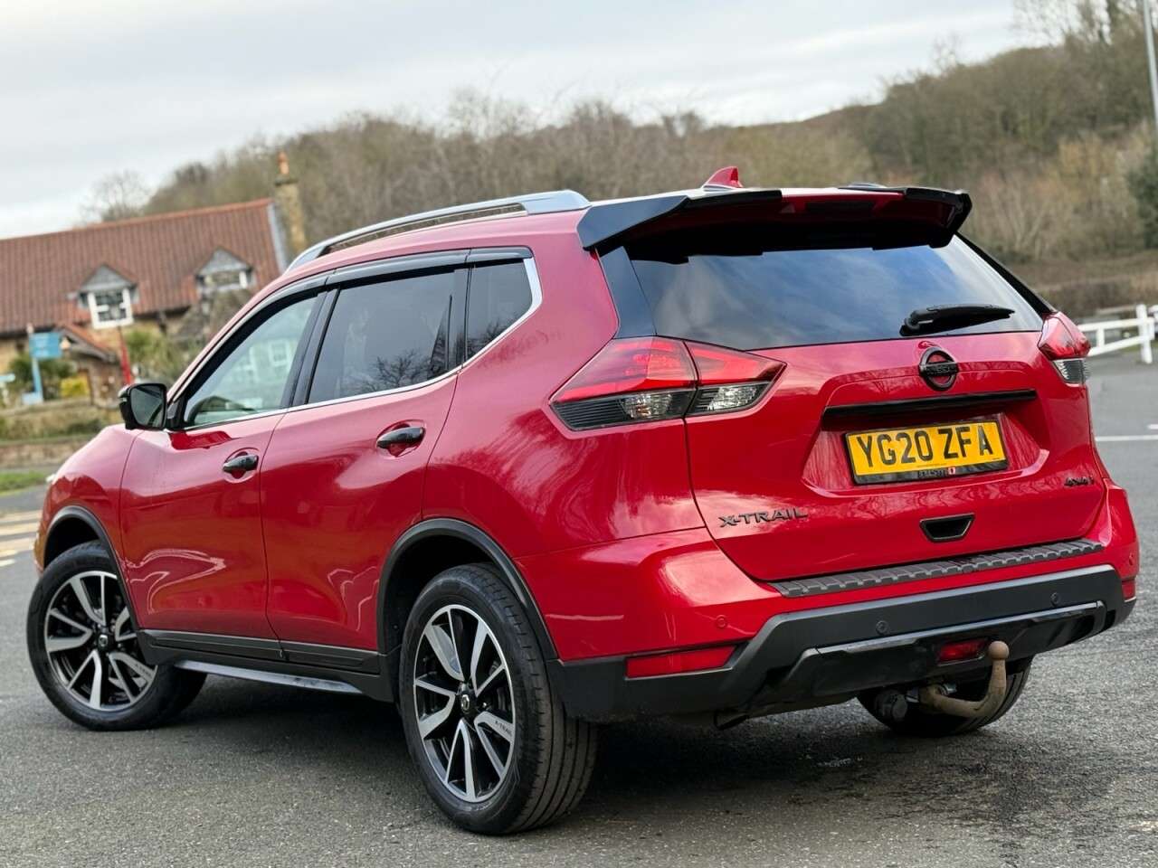 A 2020 NISSAN X-TRAIL 1.7 dCi Tekna SUV 5dr Diesel Manual 4WD Euro 6 (s/s) (150 ps) A 2020 NISSAN X-TRAIL 1.7 dCi Tekna SUV 5dr Diesel Manual 4WD Euro 6 (s/s) (150 ps)