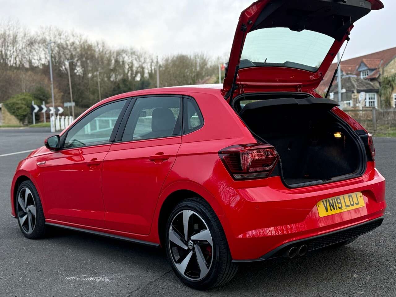 2019 VOLKSWAGEN POLO 2019 VOLKSWAGEN POLO