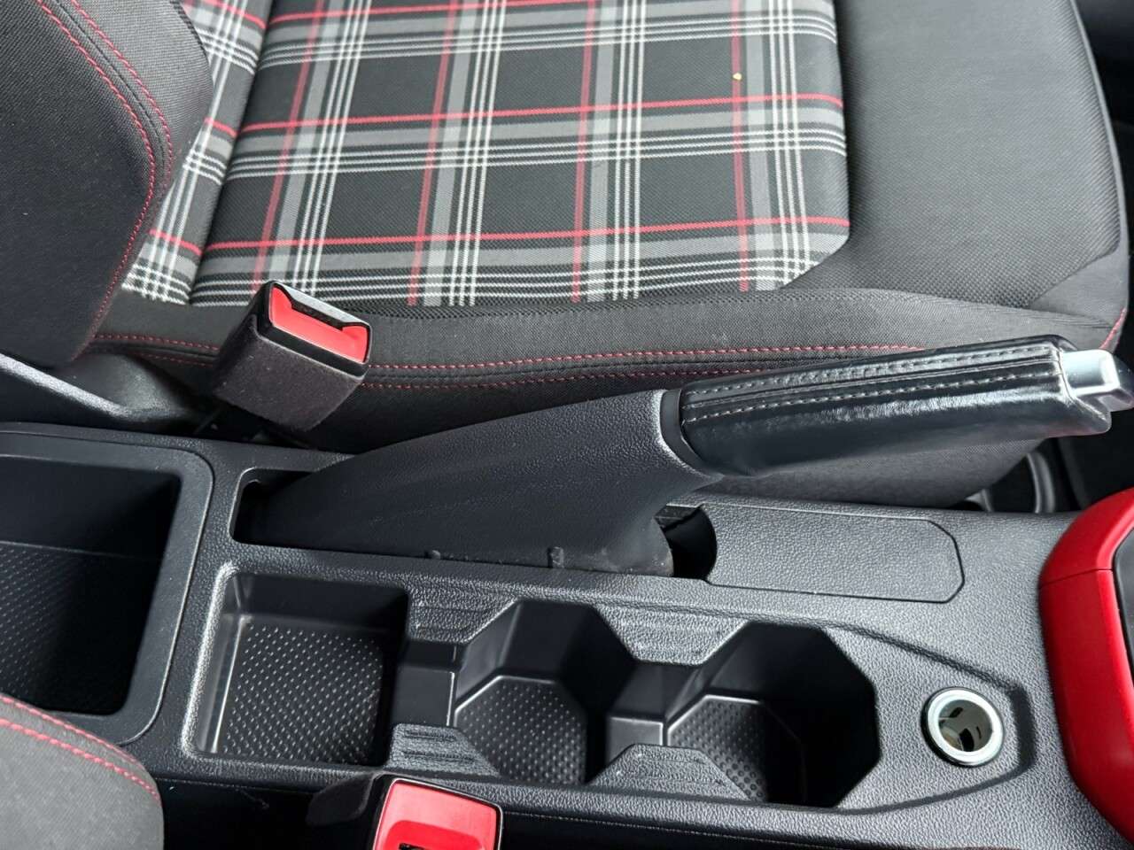 2019 VOLKSWAGEN POLO 2019 VOLKSWAGEN POLO