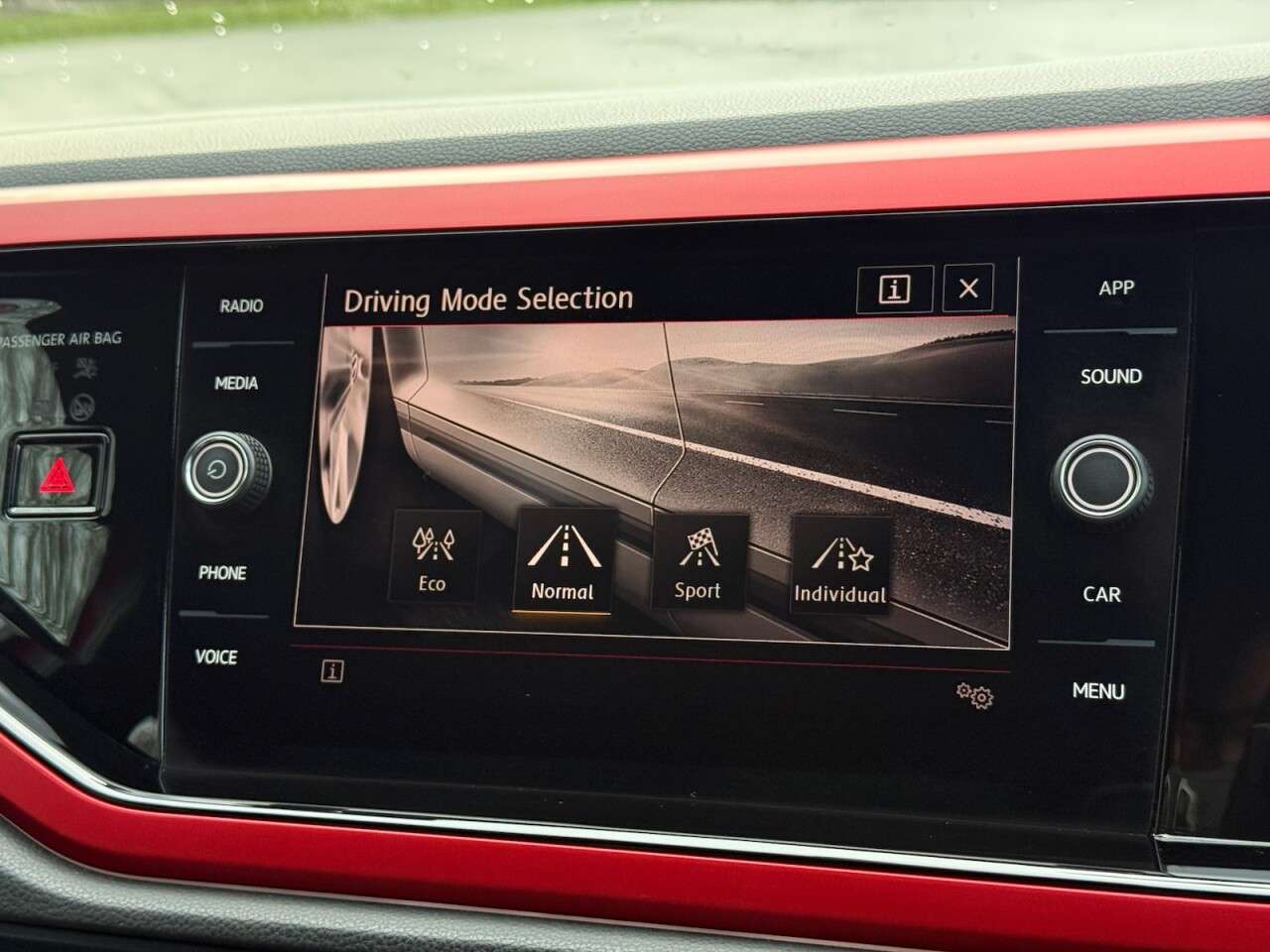 2019 VOLKSWAGEN POLO 2019 VOLKSWAGEN POLO