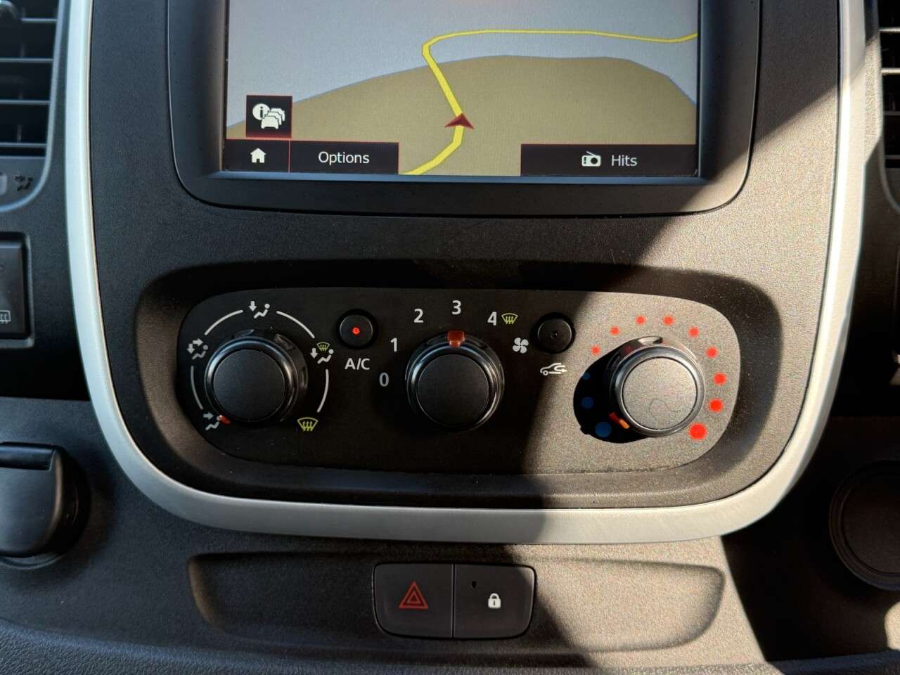 2015 RENAULT TRAFIC 2015 RENAULT TRAFIC