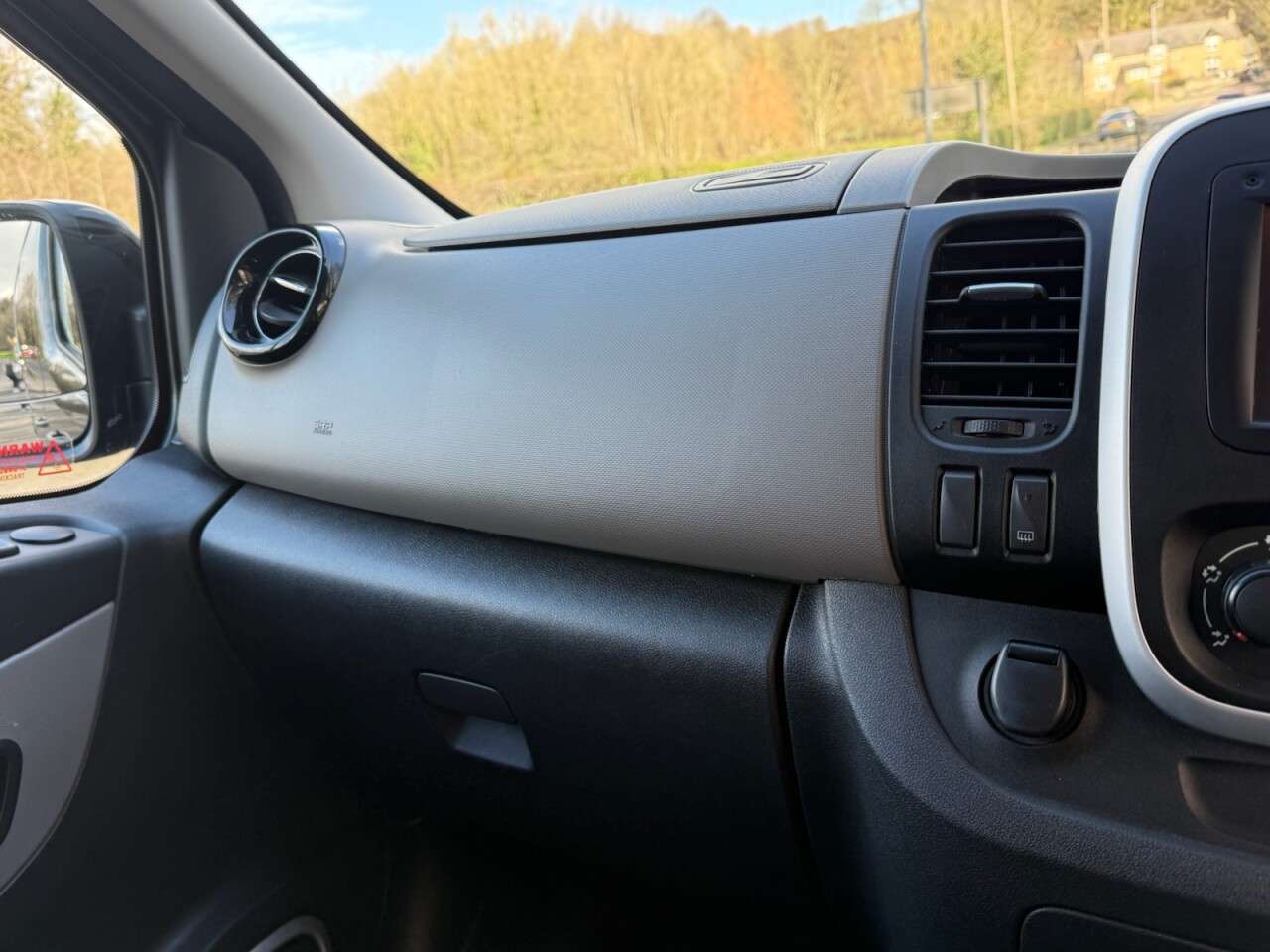 2015 RENAULT TRAFIC 2015 RENAULT TRAFIC