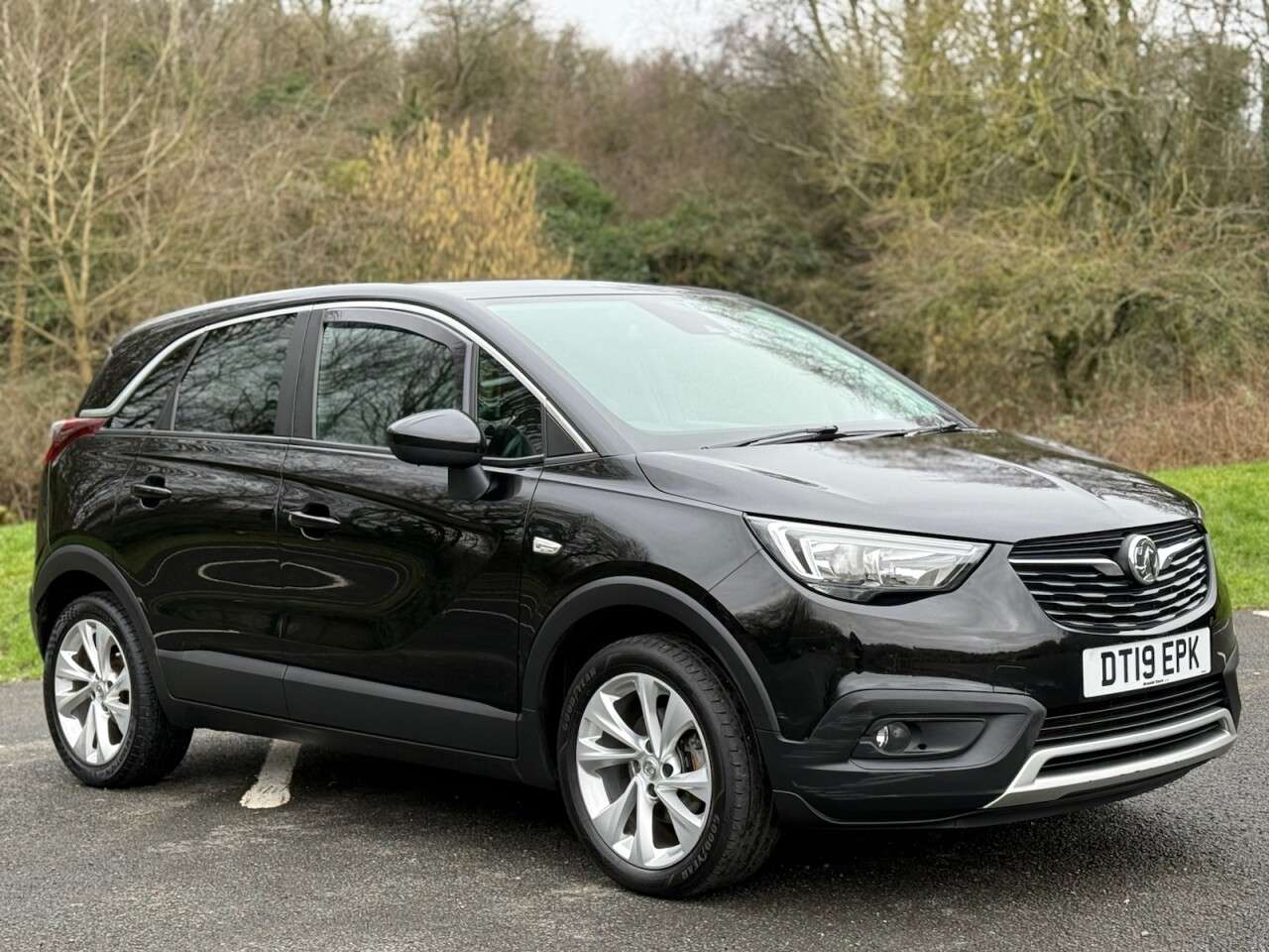A 2019 VAUXHALL CROSSLAND X 1.2 Turbo GPF Tech Line Nav SUV 5dr Petrol Manual Euro 6 (s/s) (130 ps) A 2019 VAUXHALL CROSSLAND X 1.2 Turbo GPF Tech Line Nav SUV 5dr Petrol Manual Euro 6 (s/s) (130 ps)