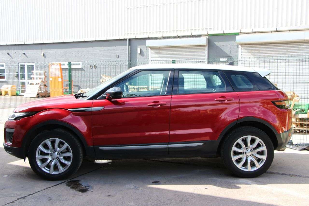 A 2016 LAND ROVER RANGE ROVER EVOQUE 2.0 TD4 SE SUV 5dr Diesel Auto 4WD Euro 6 (s/s) (180 ps) ***HEATED SEATS*** A 2016 LAND ROVER RANGE ROVER EVOQUE 2.0 TD4 SE SUV 5dr Diesel Auto 4WD Euro 6 (s/s) (180 ps) ***HEATED SEATS***