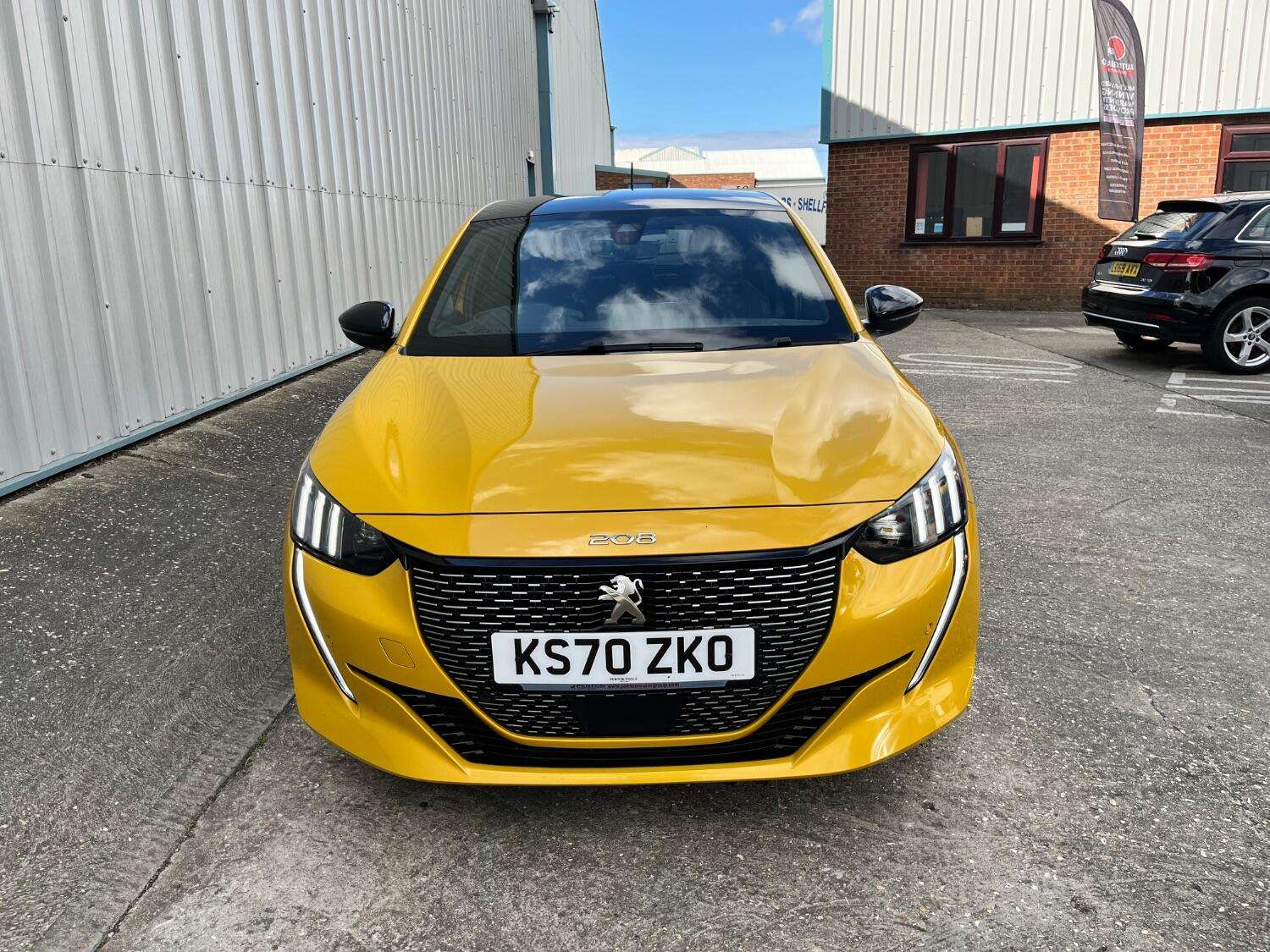 2021 PEUGEOT 208 2021 PEUGEOT 208