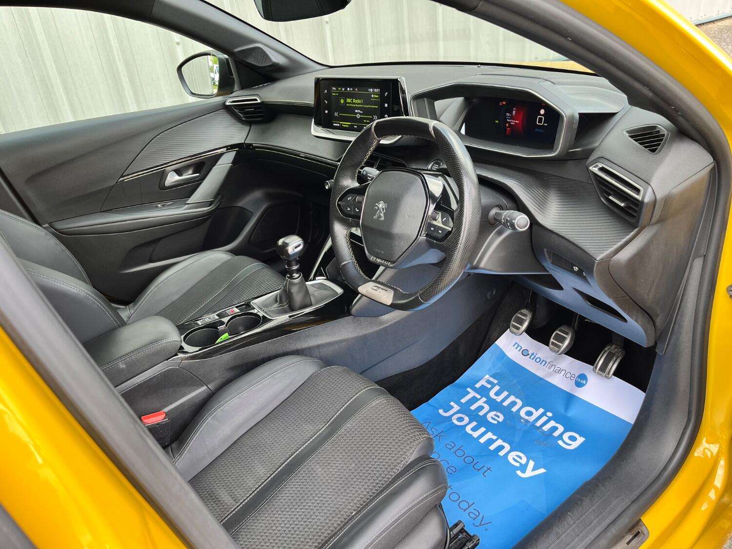 2021 PEUGEOT 208 2021 PEUGEOT 208