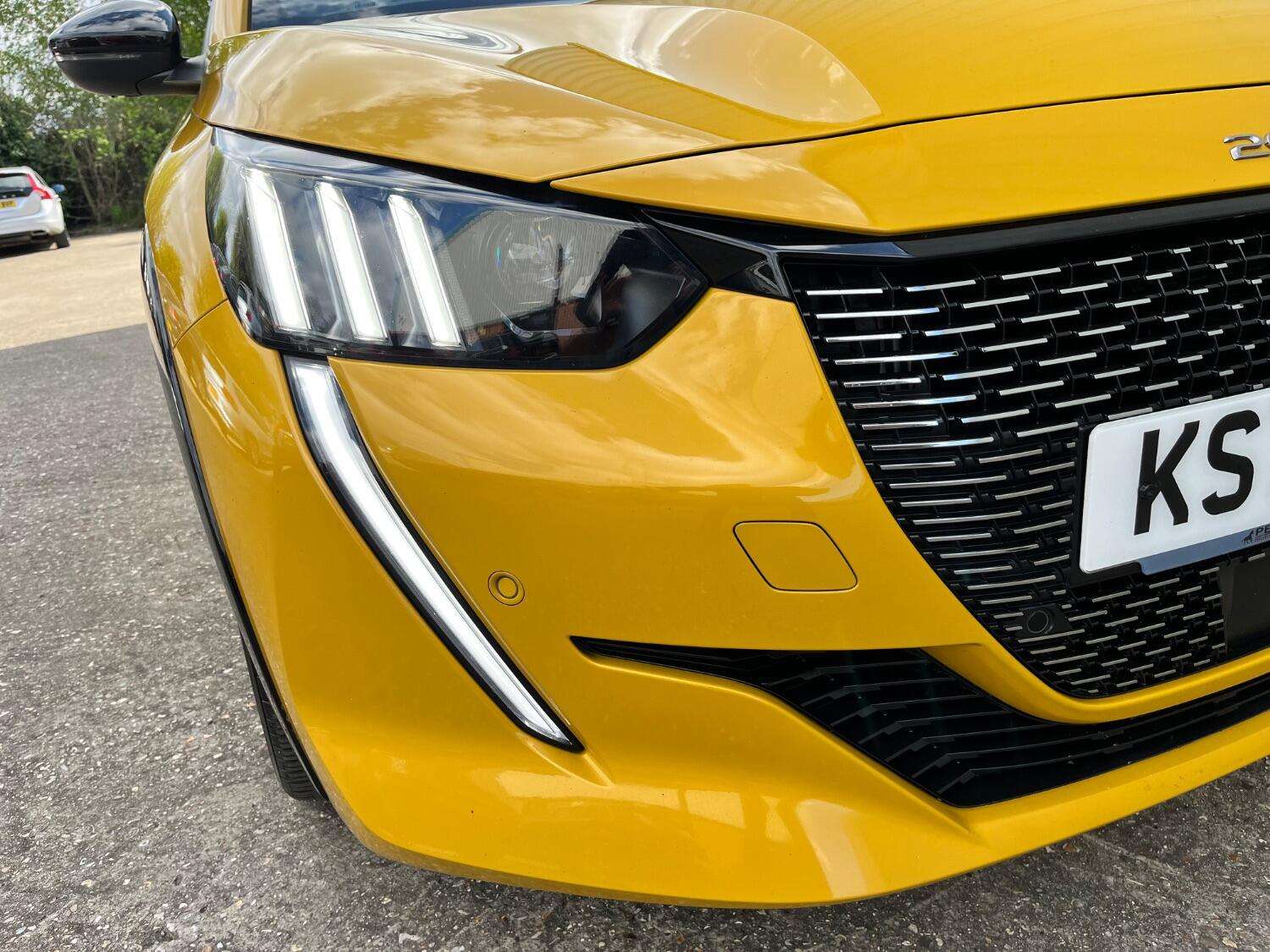 2021 PEUGEOT 208 2021 PEUGEOT 208