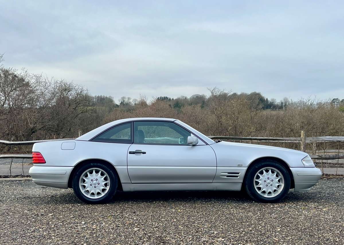 Check out this Mercedes-benz Sl 1996 Petrol Automatic