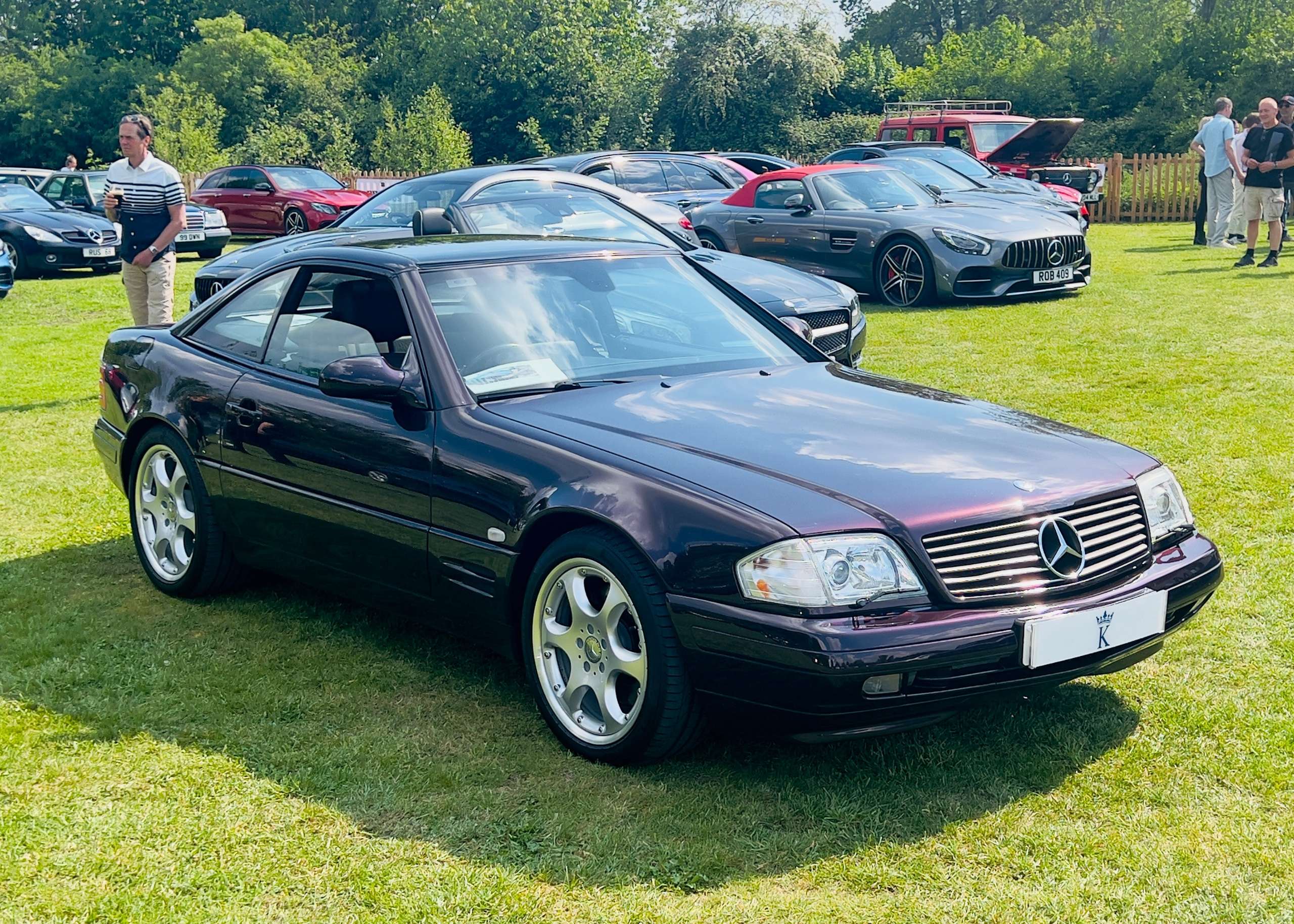 A 2001 MERCEDES-BENZ SL SL320 R129 A 2001 MERCEDES-BENZ SL SL320 R129
