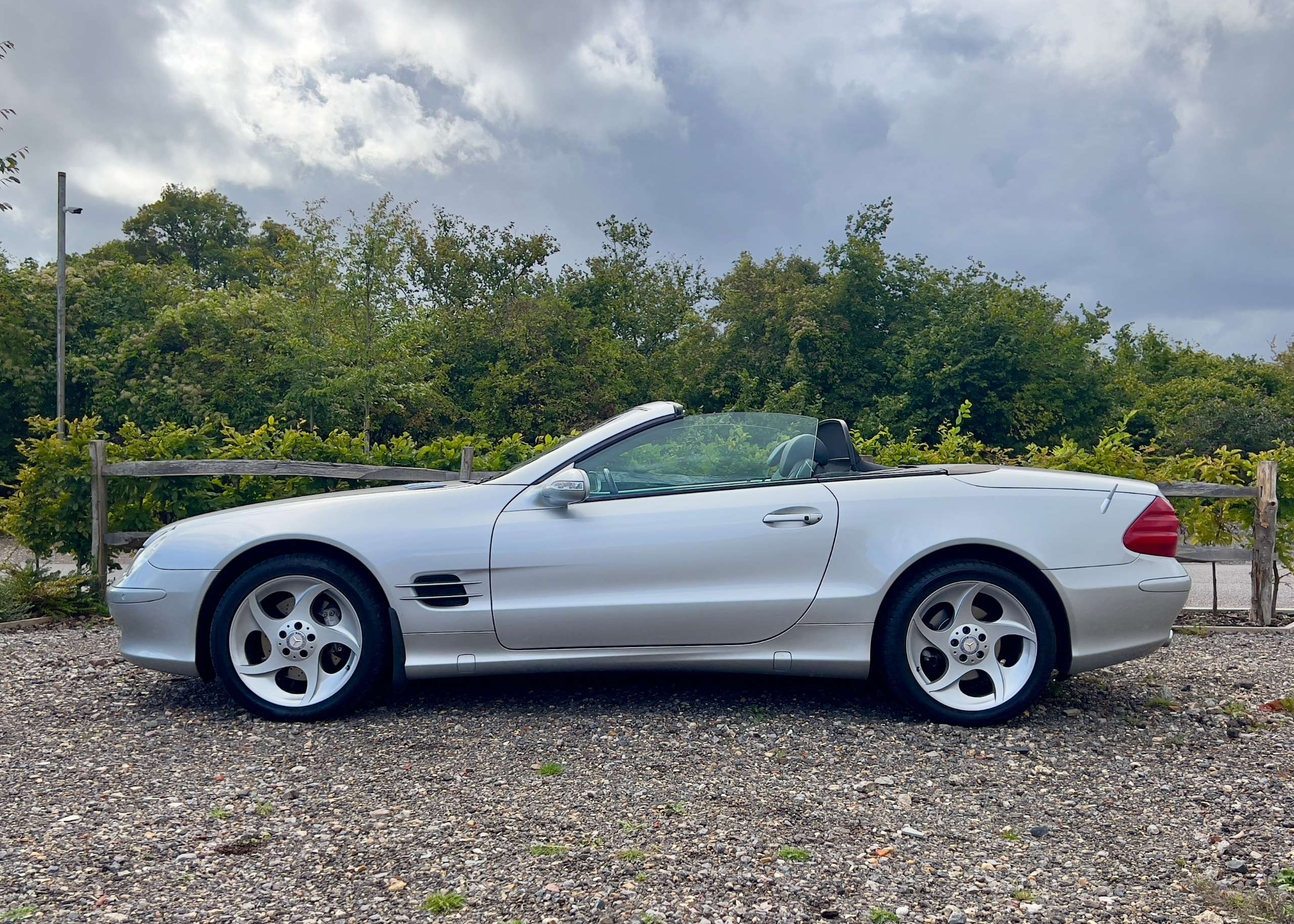 null MERCEDES-BENZ SL null MERCEDES-BENZ SL