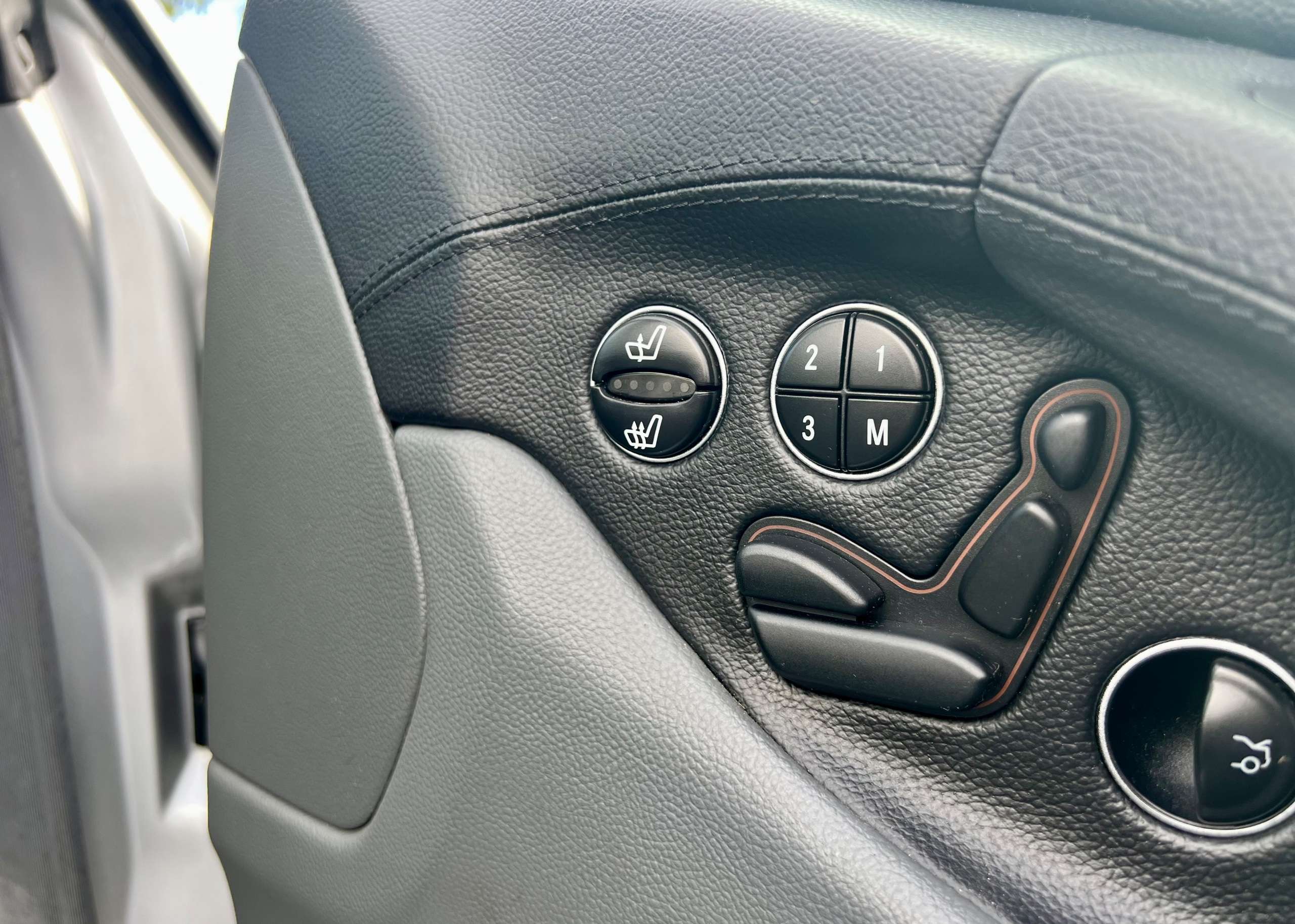 null MERCEDES-BENZ SL null MERCEDES-BENZ SL