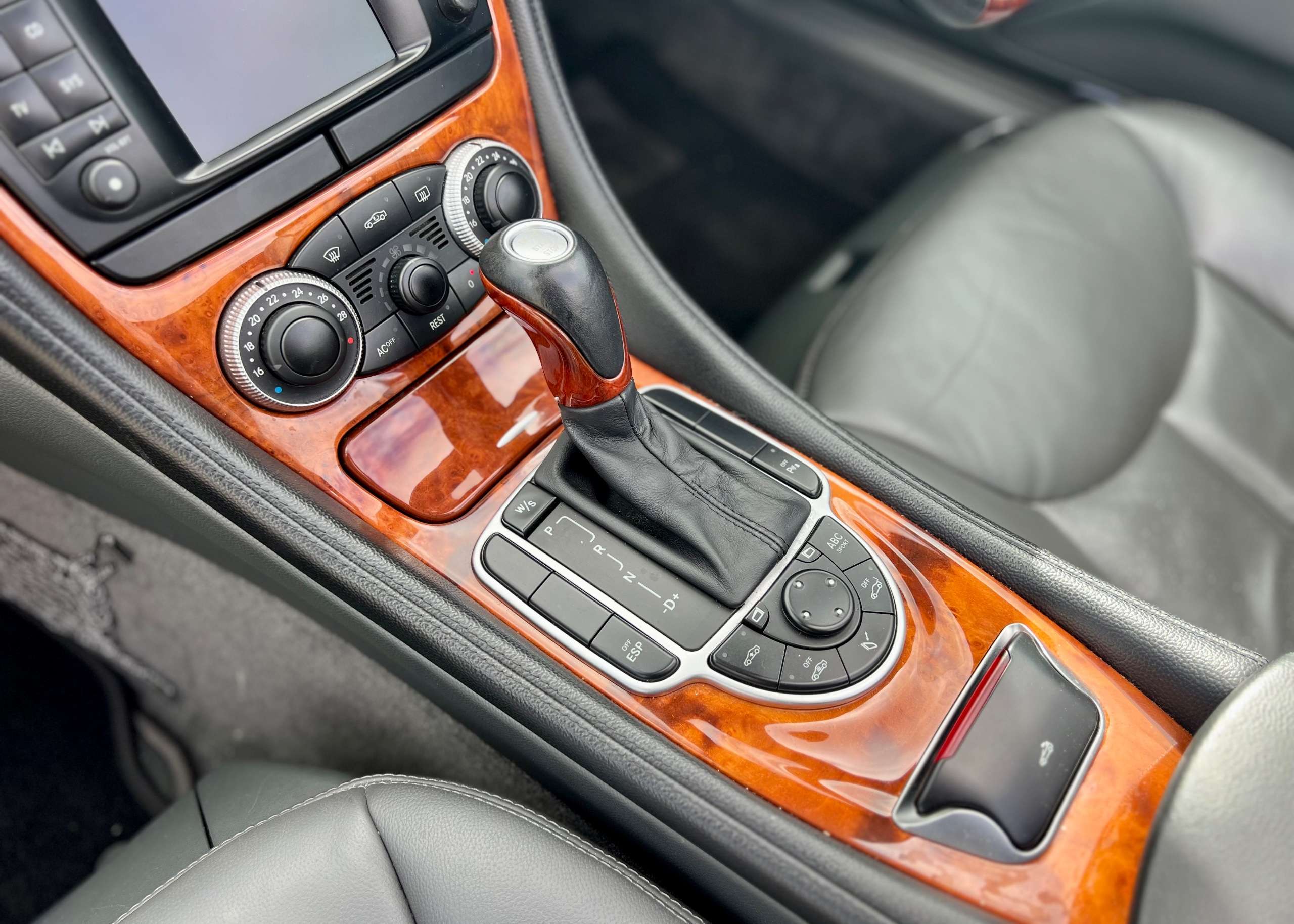 null MERCEDES-BENZ SL null MERCEDES-BENZ SL