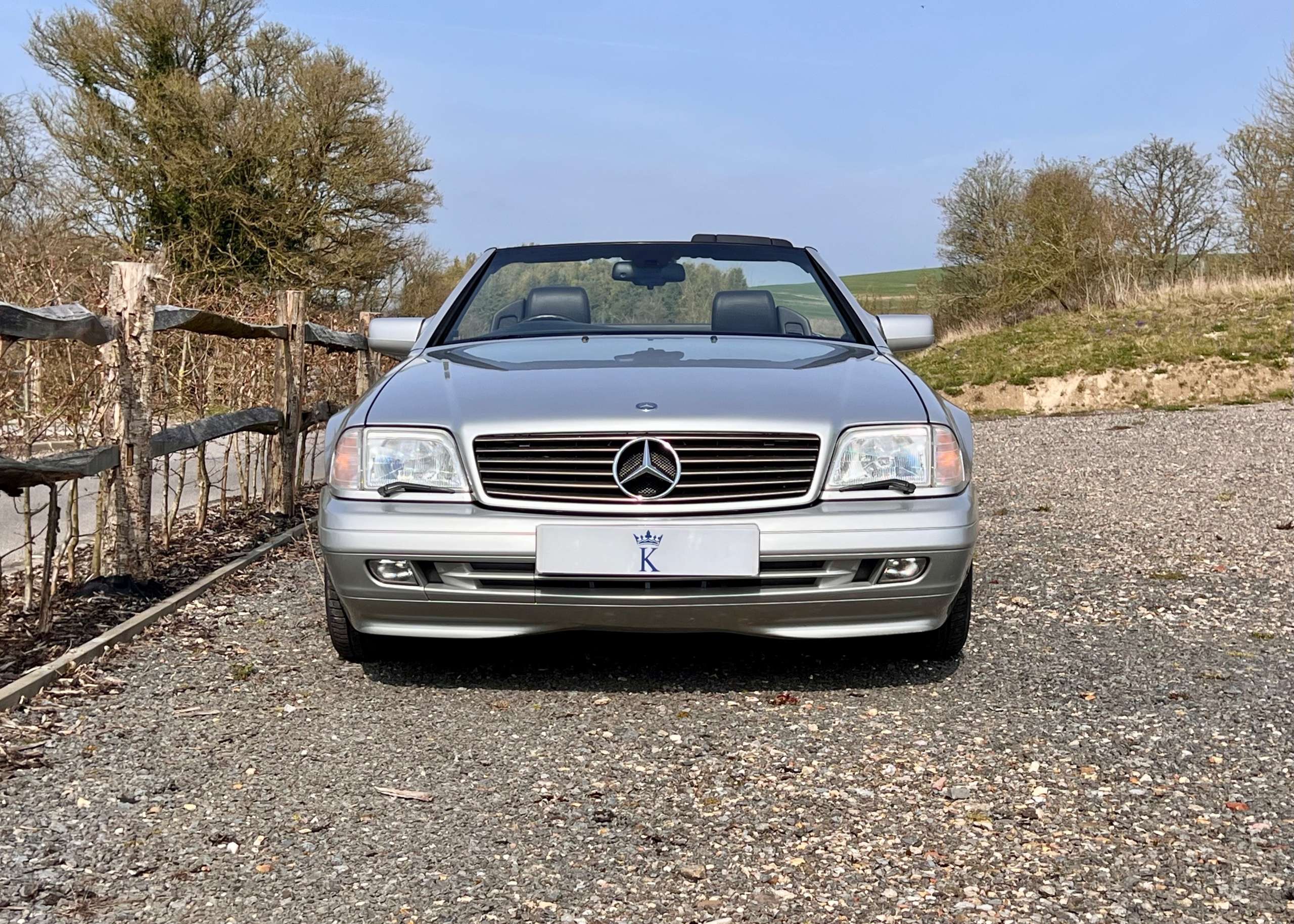 A 1996 MERCEDES-BENZ SL 500 R129 A 1996 MERCEDES-BENZ SL 500 R129