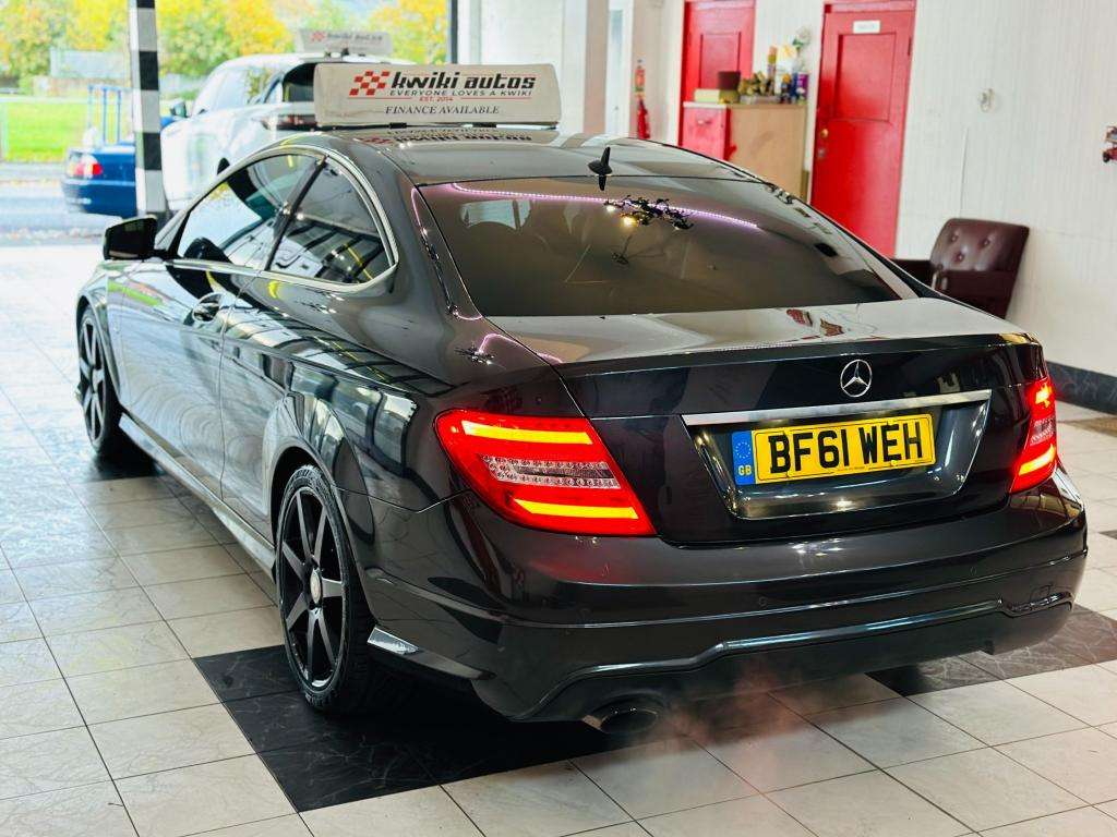 2011 MERCEDES-BENZ C CLASS 2011 MERCEDES-BENZ C CLASS