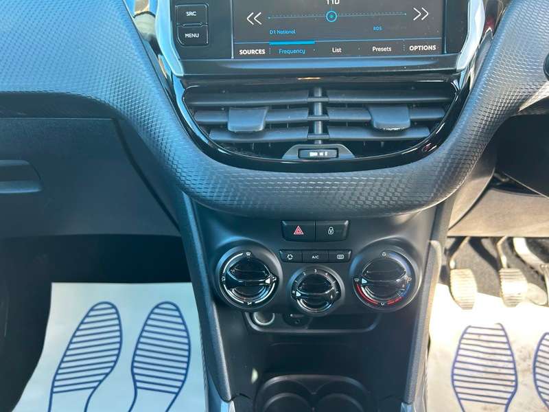2018 PEUGEOT 2008 2018 PEUGEOT 2008