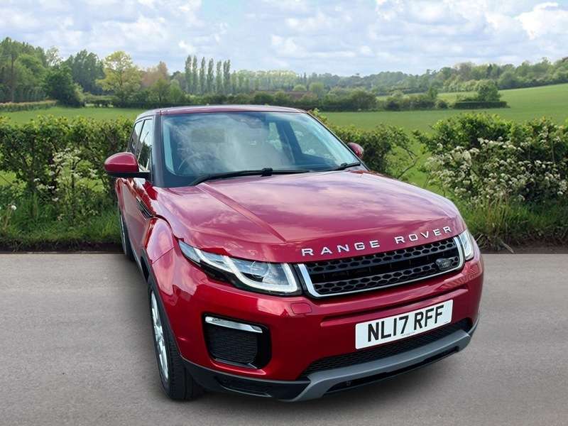 A 2017 LAND ROVER RANGE ROVER EVOQUE ED4 SE TECH A 2017 LAND ROVER RANGE ROVER EVOQUE ED4 SE TECH