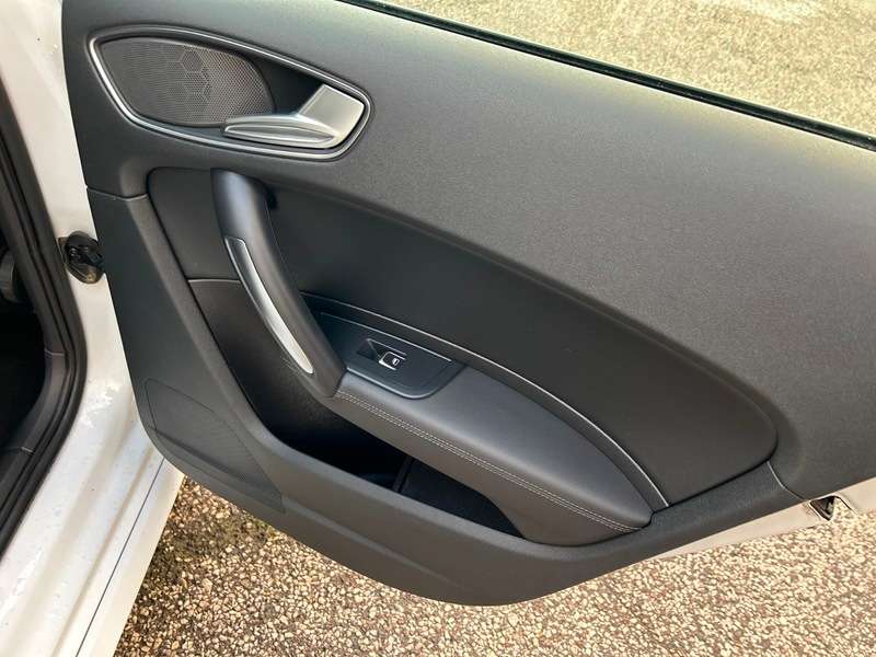 2017 AUDI A1 2017 AUDI A1