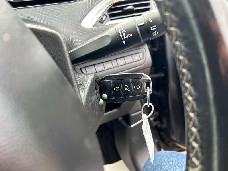 2019 PEUGEOT 2008 2019 PEUGEOT 2008