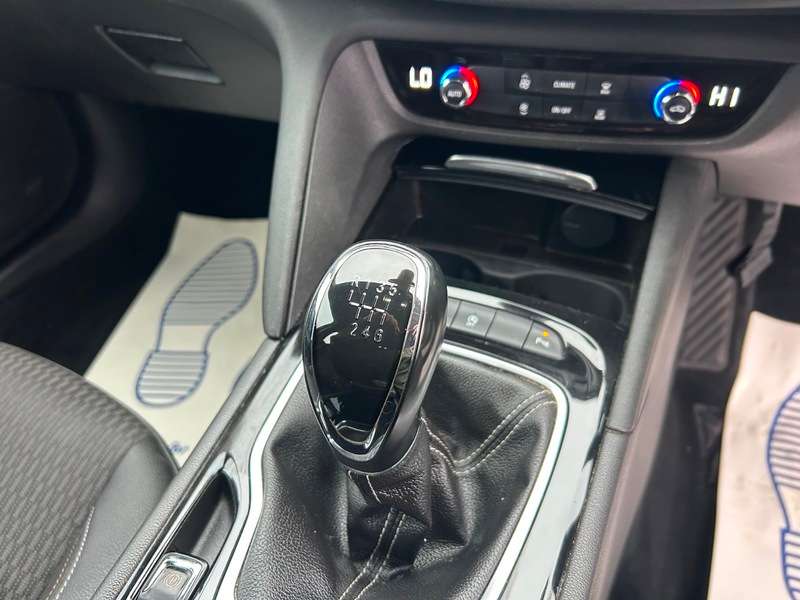 2017 VAUXHALL INSIGNIA 2017 VAUXHALL INSIGNIA