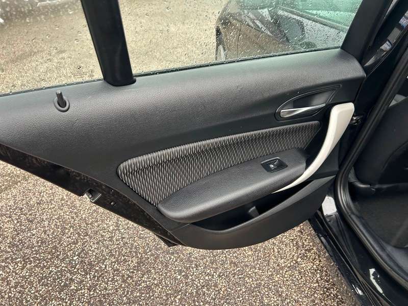 2017 BMW 1 SERIES 2017 BMW 1 SERIES