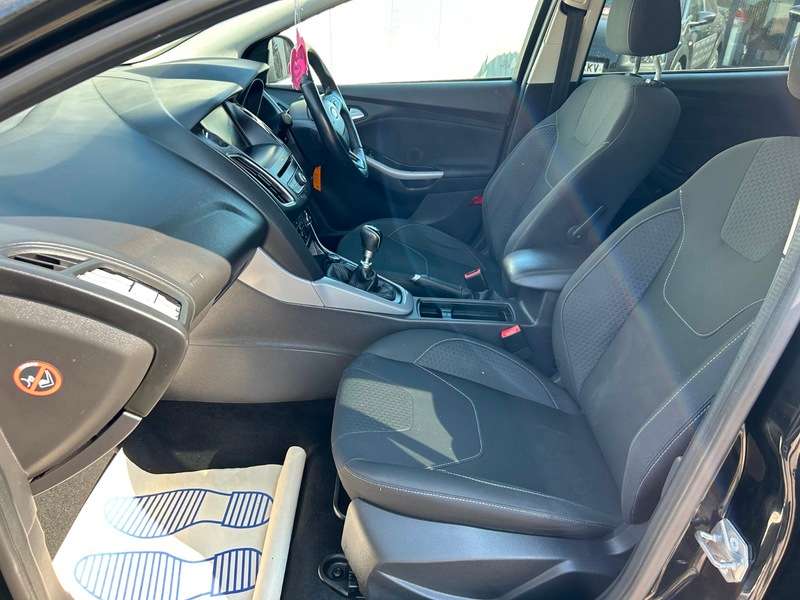 A 2016 FORD FOCUS ZETEC A 2016 FORD FOCUS ZETEC