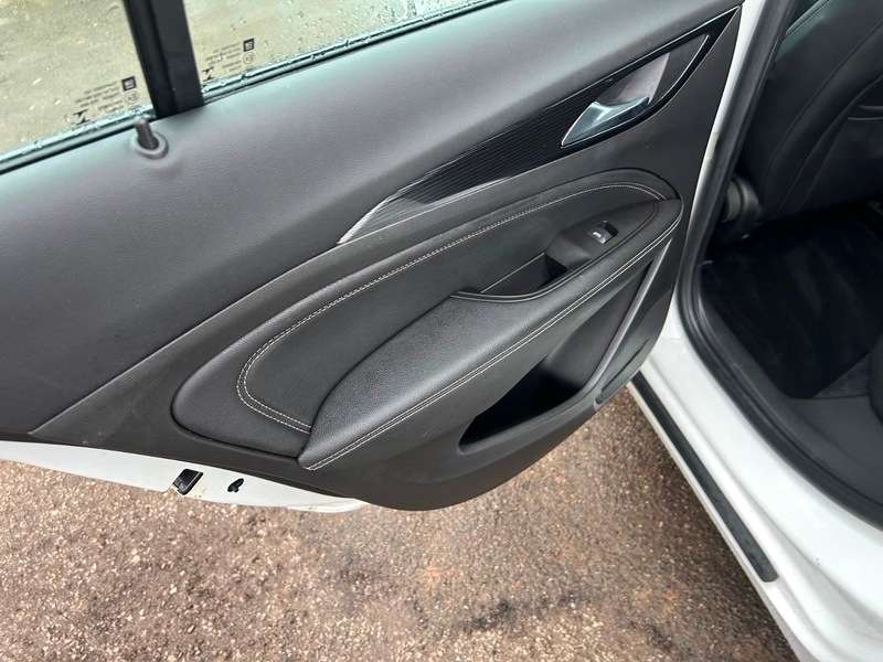 2017 VAUXHALL INSIGNIA 2017 VAUXHALL INSIGNIA