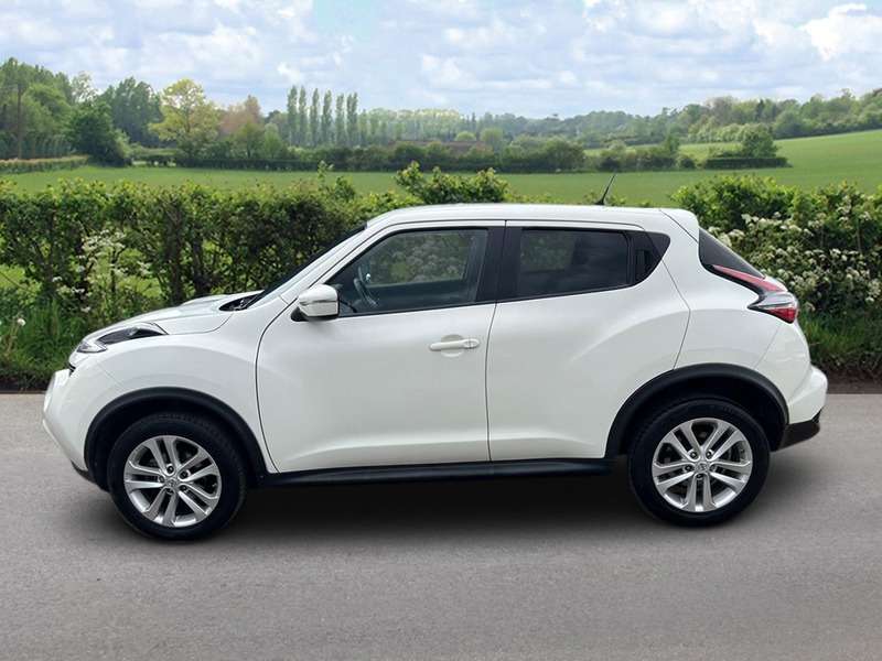A 2015 NISSAN JUKE ACENTA PREMIUM DIG-T A 2015 NISSAN JUKE ACENTA PREMIUM DIG-T