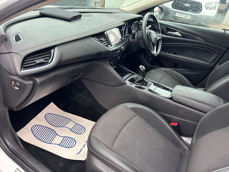 2017 VAUXHALL INSIGNIA 2017 VAUXHALL INSIGNIA