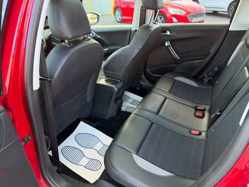 2018 PEUGEOT 2008 2018 PEUGEOT 2008