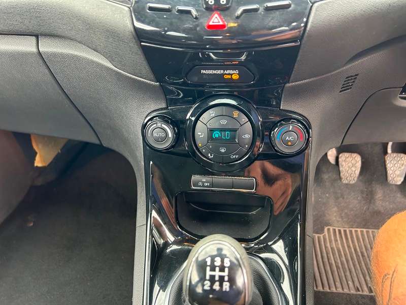 2015 FORD FIESTA 2015 FORD FIESTA