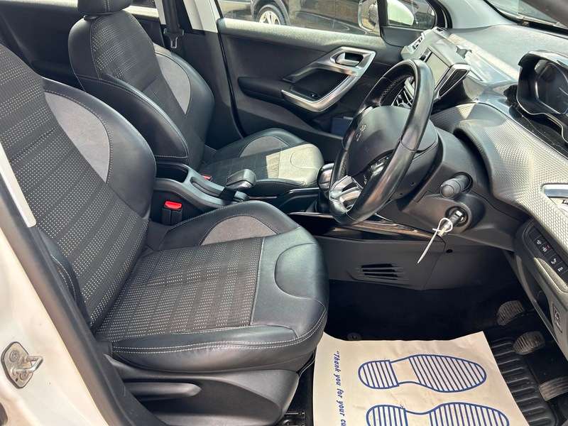 2017 PEUGEOT 2008 2017 PEUGEOT 2008