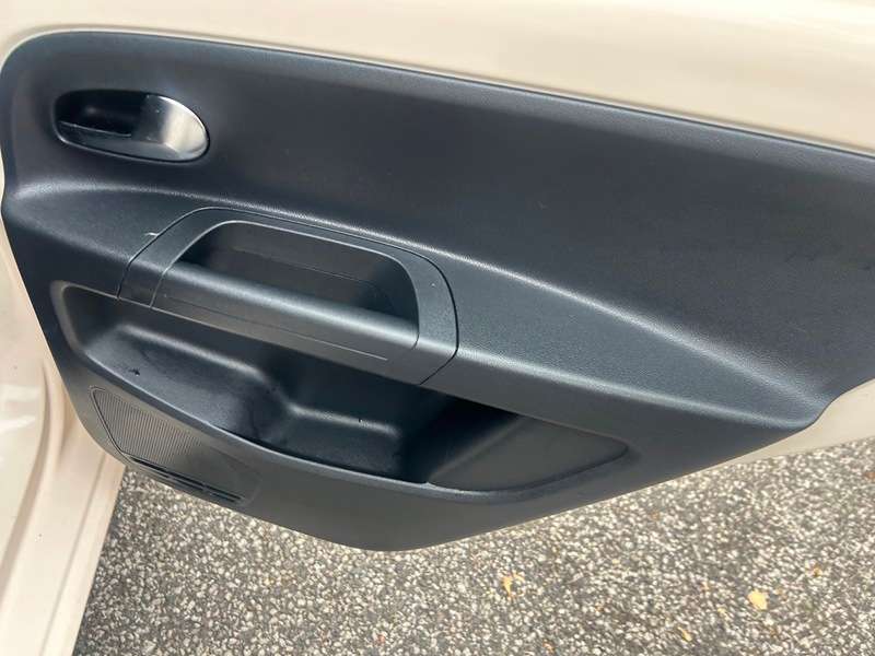 2015 SEAT MII 2015 SEAT MII