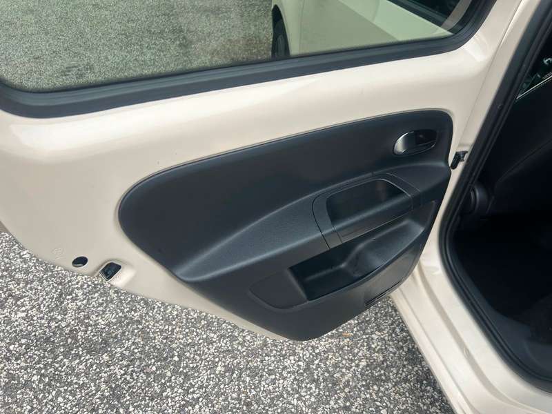 2015 SEAT MII 2015 SEAT MII