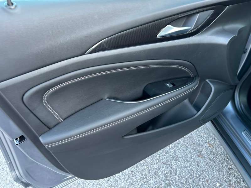 2017 VAUXHALL INSIGNIA 2017 VAUXHALL INSIGNIA