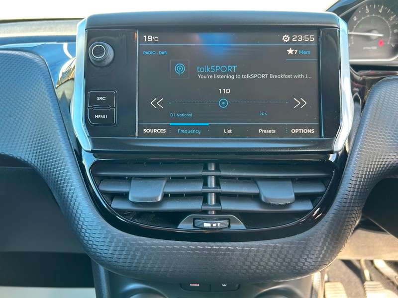 2018 PEUGEOT 2008 2018 PEUGEOT 2008