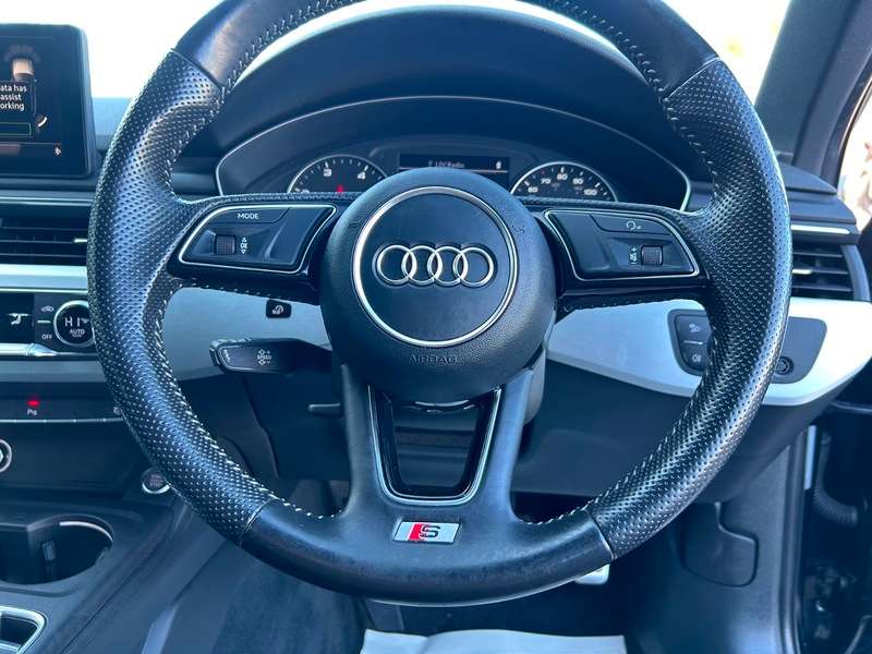 2017 AUDI A4 2017 AUDI A4