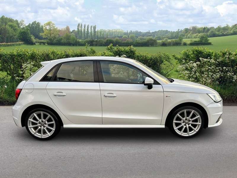 2017 AUDI A1 2017 AUDI A1