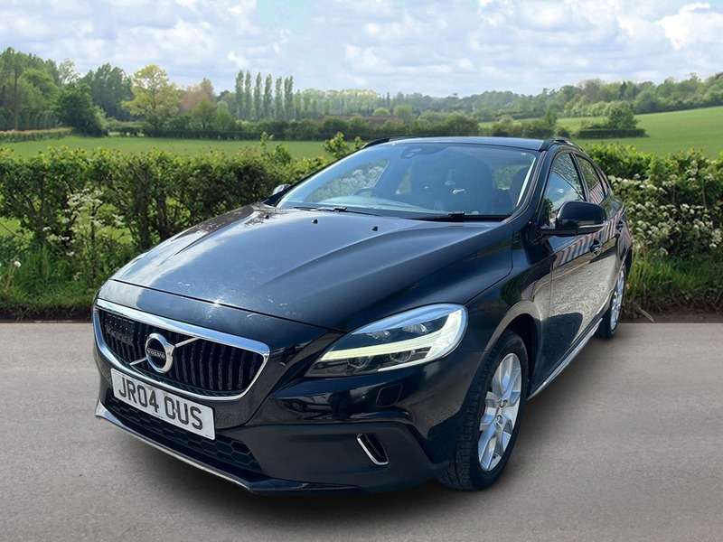 2018 VOLVO V40 2018 VOLVO V40
