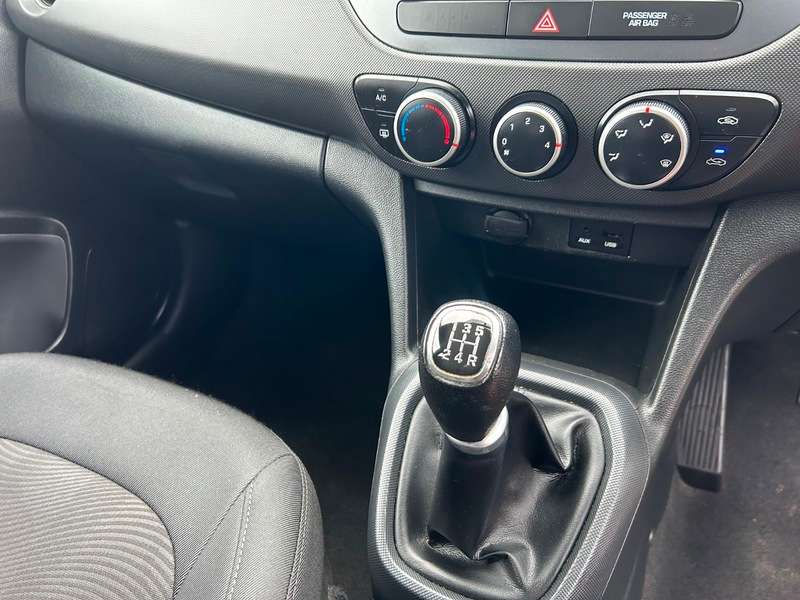 2017 HYUNDAI I10 2017 HYUNDAI I10