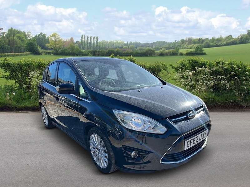 A 2013 FORD C-MAX TITANIUM A 2013 FORD C-MAX TITANIUM