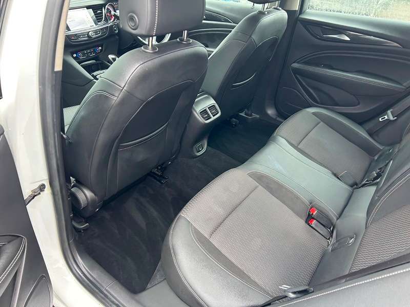 2017 VAUXHALL INSIGNIA 2017 VAUXHALL INSIGNIA