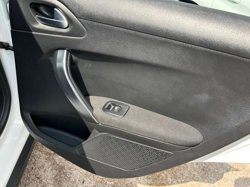 2017 PEUGEOT 2008 2017 PEUGEOT 2008