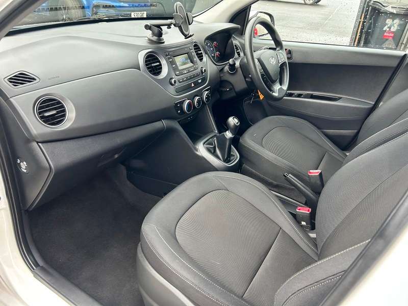 2017 HYUNDAI I10 2017 HYUNDAI I10