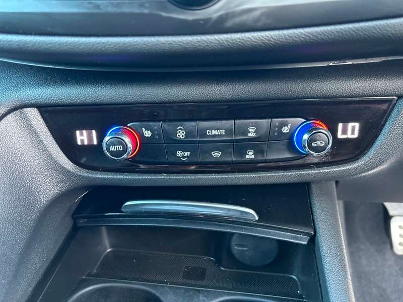 2017 VAUXHALL INSIGNIA 2017 VAUXHALL INSIGNIA