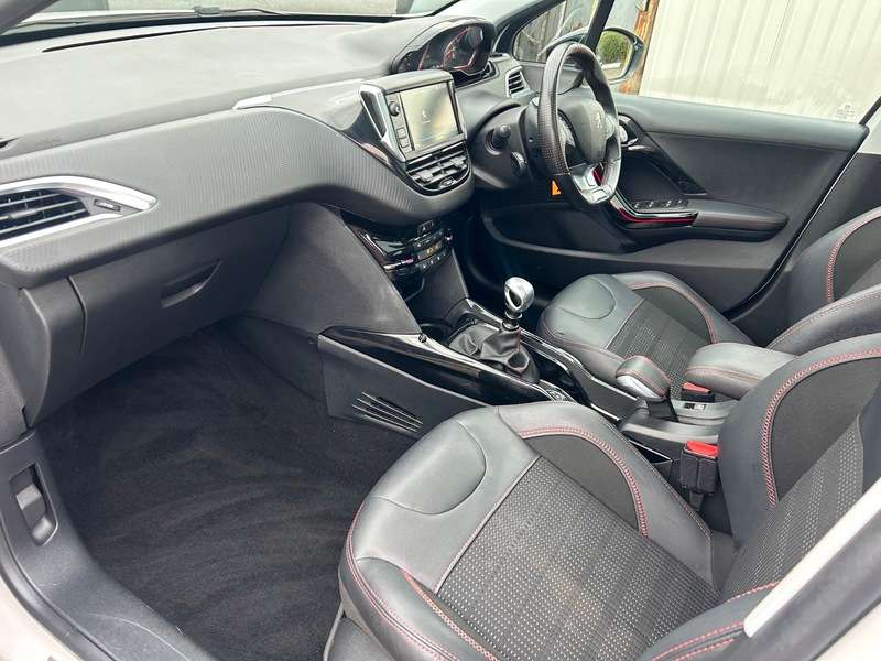 2019 PEUGEOT 2008 2019 PEUGEOT 2008