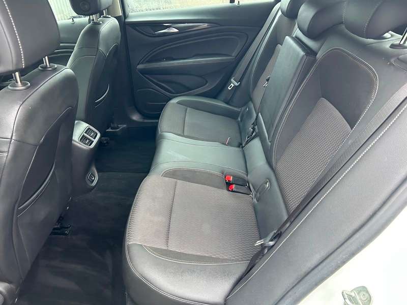 2017 VAUXHALL INSIGNIA 2017 VAUXHALL INSIGNIA