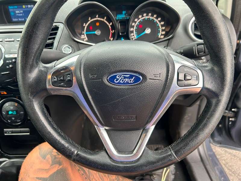 2015 FORD FIESTA 2015 FORD FIESTA