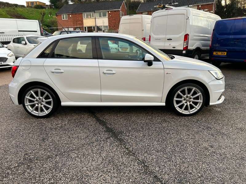 2017 AUDI A1 2017 AUDI A1